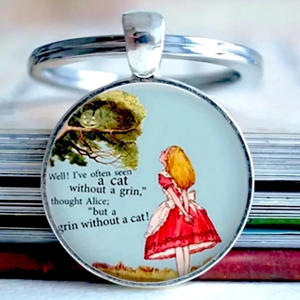 Alice in Wonder Land Keychain Key Holder Round Glass Cabochon Dome Silver Blue